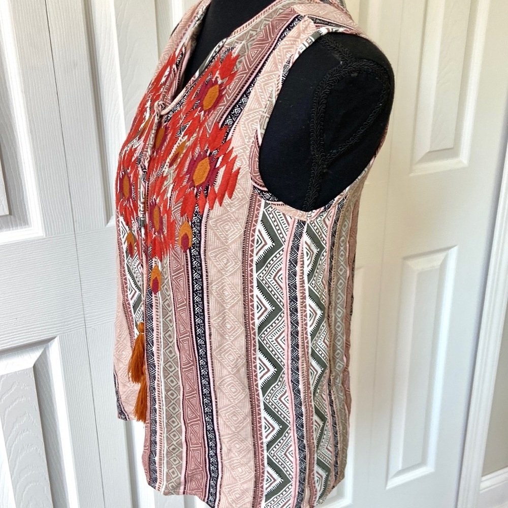 THML Embroidered Tribal Tank - Picture 6 of 11